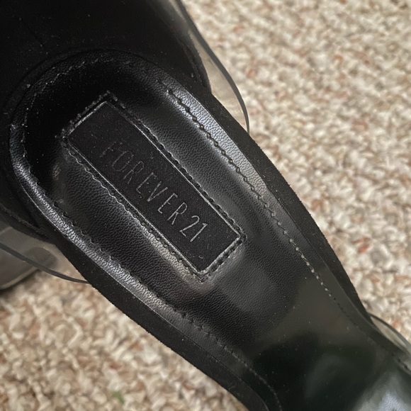 Forever21 black pointy heel - Picture 6 of 8